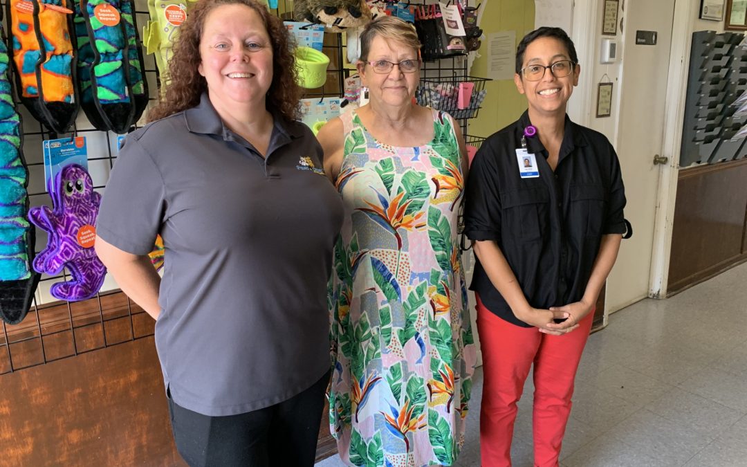 Pet Care Facility Donates Funds for Veterinary Assistant Training